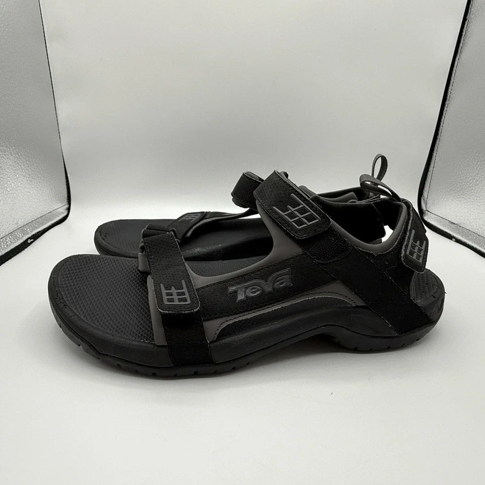 Teva Minam Sport Sandals Mens Black Size 9 Hiking Water Shoes River Sandals 4289